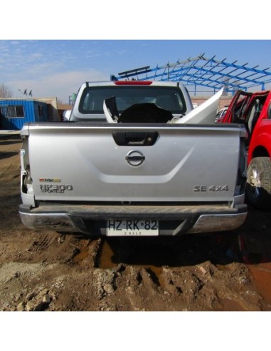 NISSAN NP300 2016%separator% %shop-name%