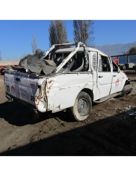 MAHINDRA PIK UP 2014%separator% %shop-name%