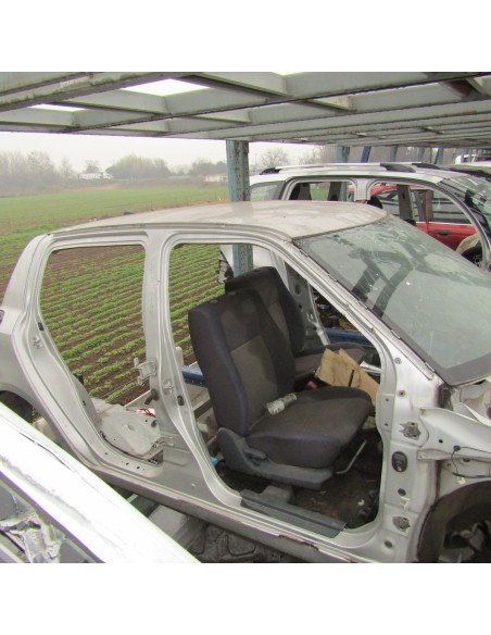 SUZUKI SWIFT 2010%separator% %shop-name%