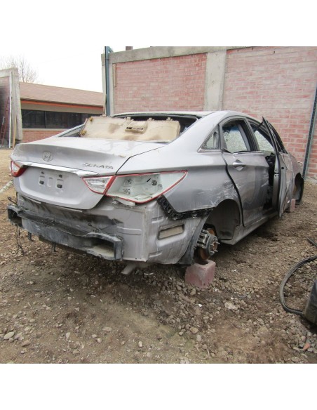 HYUNDAI SONATA 2010%separator% %shop-name%