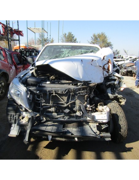 NISSAN NP300 PICK UP DOBLE CABINA 2017 4X4 2