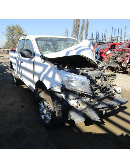 NISSAN NP300 2017%separator% %shop-name%