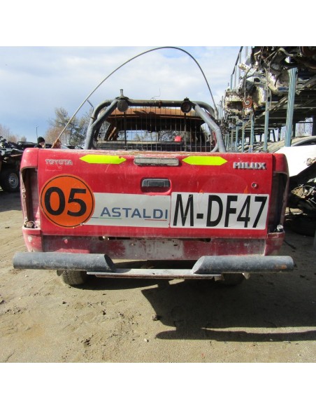 TOYOTA HILUX 2012%separator% %shop-name%