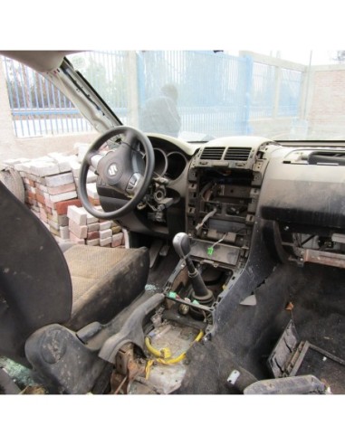 SUZUKI GRAND NOMADE 2009%separator% %shop-name%