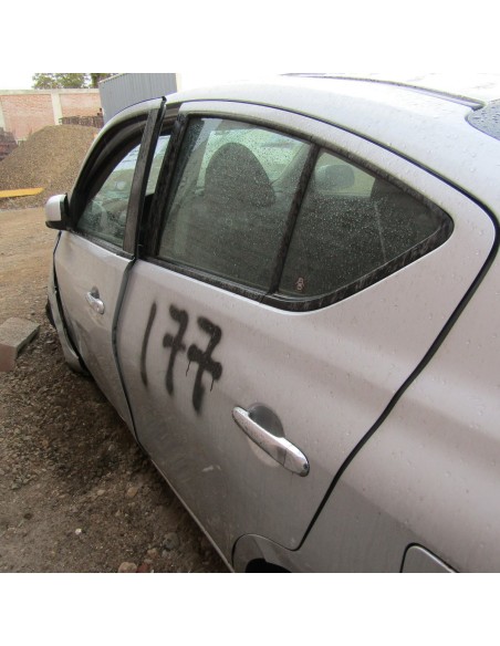 NISSAN VERSA 2014%separator% %shop-name%