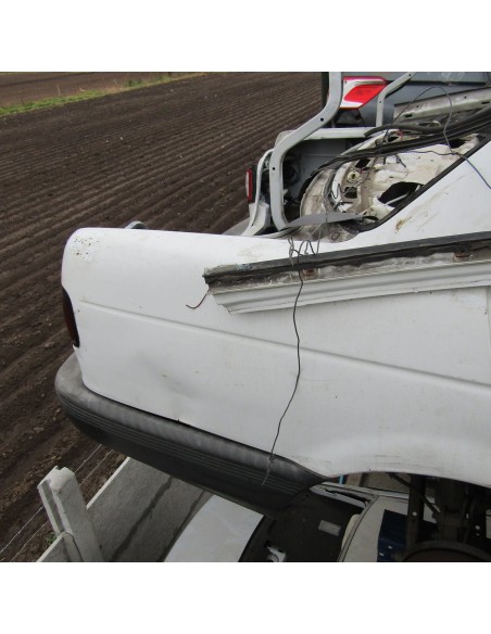 NISSAN V16 2000%separator% %shop-name%