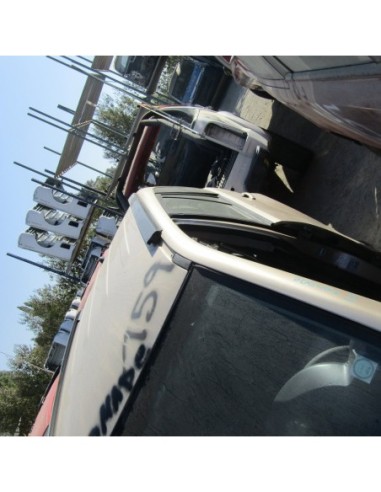 SUZUKI GRAND NOMADE 2006%separator% %shop-name%