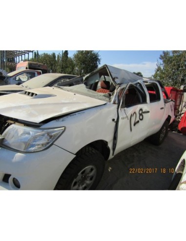 TOYOTA HILUX 2015%separator% %shop-name%