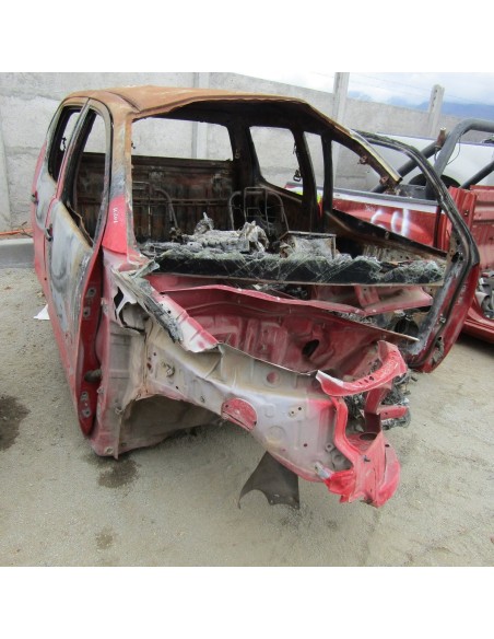 TOYOTA HILUX 2013%separator% %shop-name%