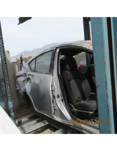 NISSAN VERSA 2015%separator% %shop-name%