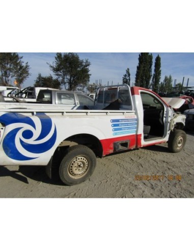NISSAN NP300 2016%separator% %shop-name%