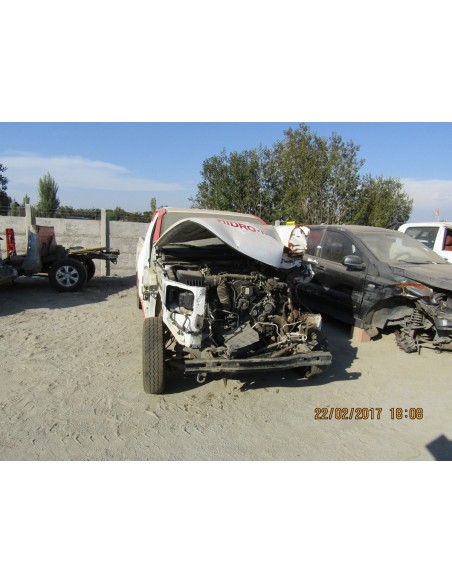 NISSAN NP300 2016%separator% %shop-name%