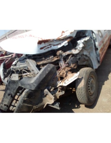 NISSAN NP300 2016%separator% %shop-name%