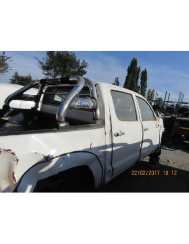 TOYOTA HILUX 2015%separator% %shop-name%