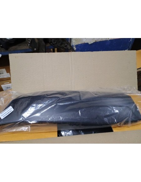 MOLDURA DE TAPABARRO DELANTERO DERECHA VOLKSWAGEN AMAROK 2010 - 2014