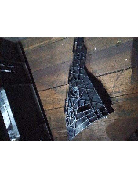 MENSULA DE PARACHOQUE TRASERO IZQUIERDO TOYOTA YARIS 2006 - 2014