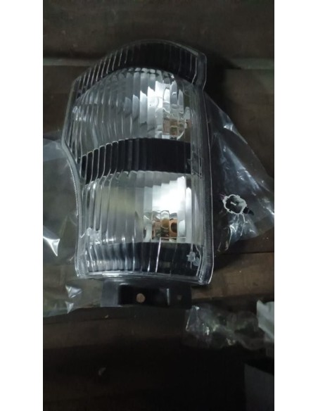 FOCO TRASERO IZQUIERDO CHEVROLET NPR 2004 - 2006