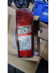 FOCO TRASERO DERECHO CHEVROLET DMAX 2015 - 2020 LED