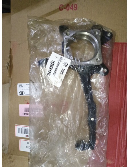 MUÑON DELANTERO DERECHO. TOYOTA HILUX 2016 - 2018