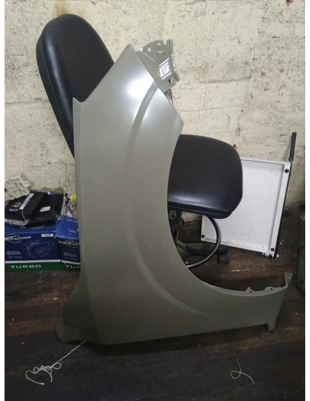 TAPABARRO DERECHO NISSAN NP300 2015 - 2020 ANGOSTO