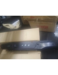 PARACHOQUE TRASERO FORD RANGER 2022 - 2024 NEGRO CON HOYO SENSOR