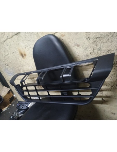 MASCARA SUZUKI GRAND NOMADE 2010 - 2012 NEGRO