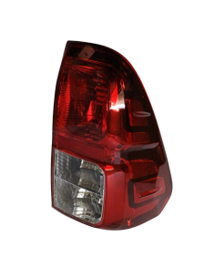 FOCO TRASERO DERECHO TOYOTA HILUX 2020 - 2021
