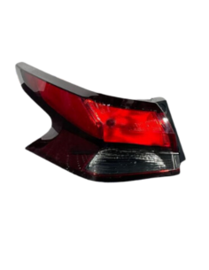 FOCO TRASERO IZQUIERDO NISSAN VERSA 2019 - 2021