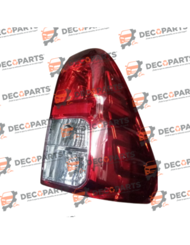 FOCO TRASERO DERECHO TOYOTA HILUX 2016 - 2018