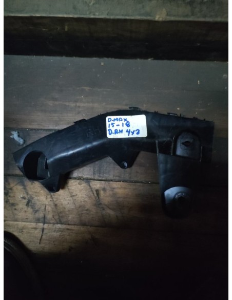 MENSULA DE PARACHOQUE TRASERO DERECHO CHEVROLET DMAX 2015 - 2017 4X2 ANCHO