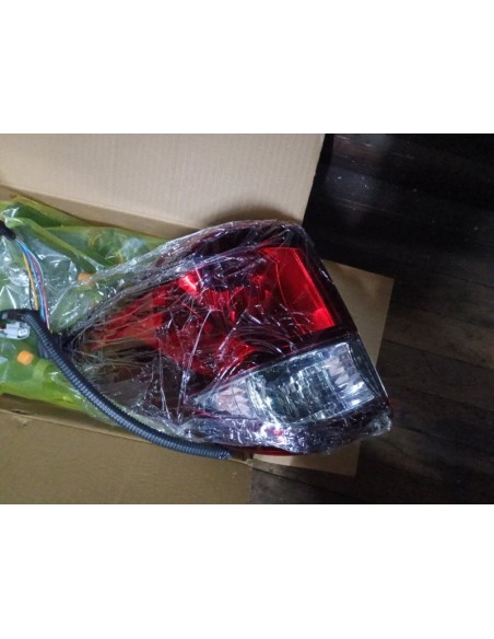 FOCO TRASERO IZQUIERDO MAZDA BT50 2017 - 2020