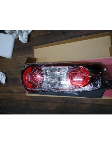 FOCO TRASERO IZQUIERDO PEUGEOT PARTNER 2013 - 2018 OSCURO