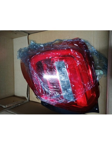 FOCO TRASERO DERECHO SUZUKI SWIFT 2018 - 2022 LED