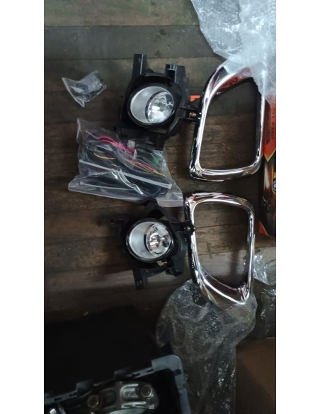 KIT DE NEBLINEROS NISSAN NP300 2015 - 2020
