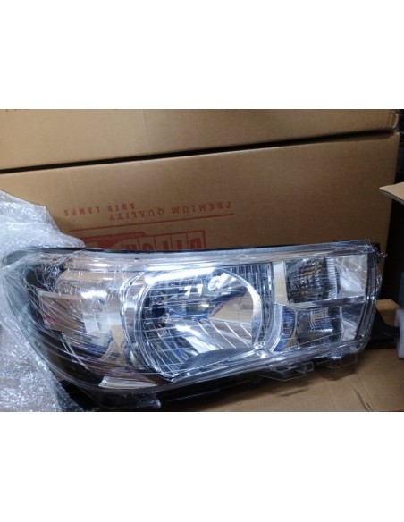 OPTICO DERECHO TOYOTA HILUX 2016 - 2018 LOGO