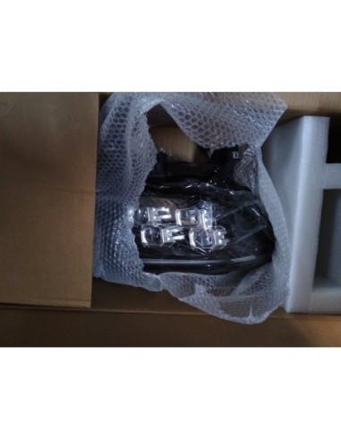 OPTICO DERECHO NISSAN NP300 NAVARA 2021 - 2024 LED