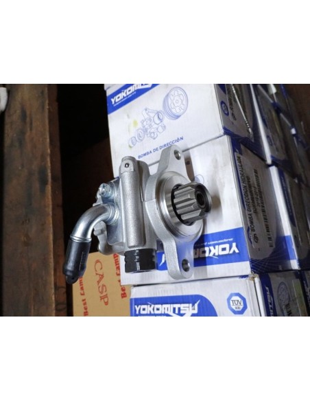 BOMBA DE DIRECCION HIDRAULICA TOYOTA HILUX 2007 - 2015