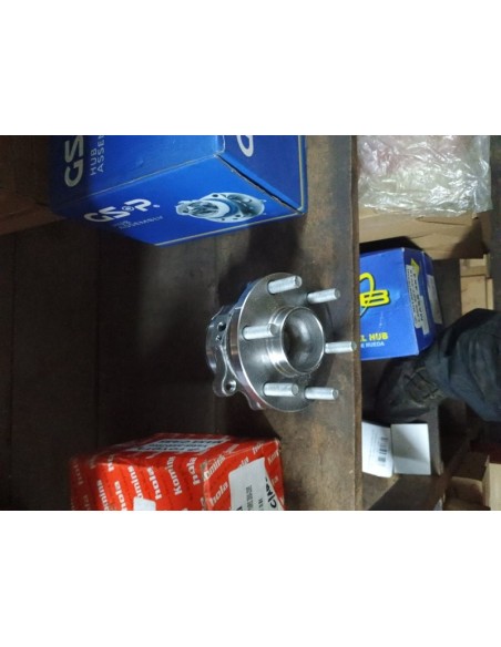 MAZA DELANTERA NISSAN NAVARA  4X2 C/ABS