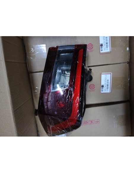 FOCO TRASERO IZQUIERDO TOYOTA YARIS 2023 - 2024 LED