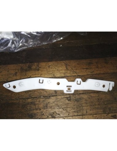 MENSULA DE TAPABARRO DERECHO PEUGEOT PARTNER 2019 - 2020