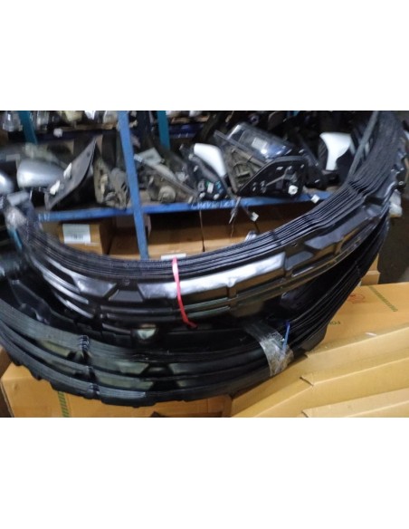 GUARDAFANGO DELANTERO DERECHO NISSAN NP300 2015 - 2020