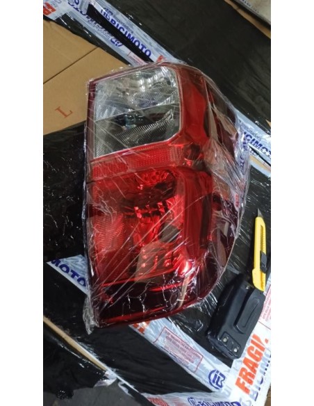 FOCO TRASERO IZQUIERDO TOYOTA HILUX 2016 - 2018