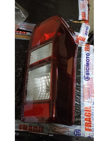 FOCO TRASERO DERECHO CHEVROLET DMAX 2015 - 2017