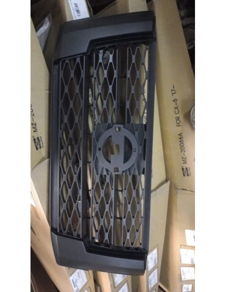 MASCARA NISSAN NAVARA 2020 - 2022 NEGRO