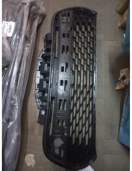 REJILLA PARACHOQUE CENTRAL KIA RIO 4 2018 - 2020 NEGRO