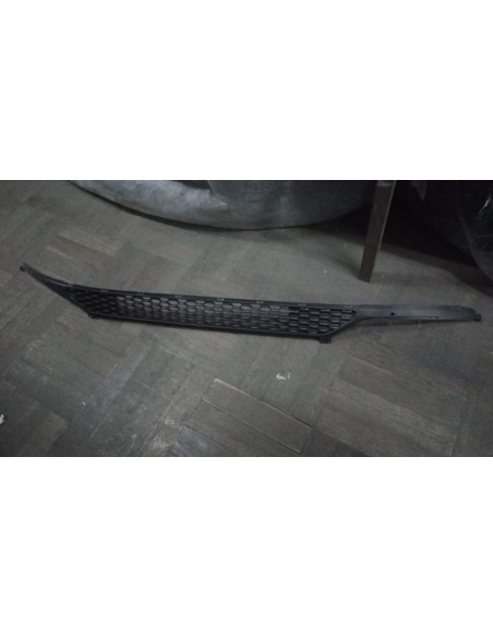 REJILLA PARACHOQUE CENTRAL KIA CERATO 2013 - 2016 NEGRO