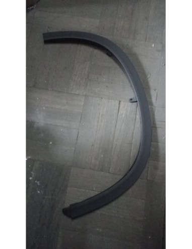 MOLDURA DE TAPABARRO DELANTERO IZQUIERDA SUZUKI VITARA 2017 - 2020 NEGRO