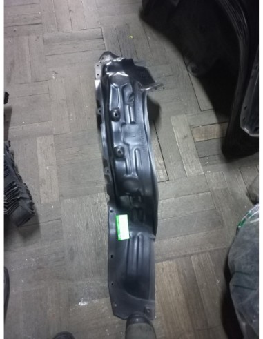 GUARDAFANGO TRASERO IZQUIERDO TOYOTA HILUX 2007 - 2015 NEGRO