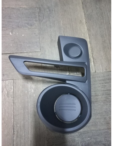 TAPA DE NEBLINERO IZQUIERDO TOYOTA RAIZE 2022 - 2024 NEGRO