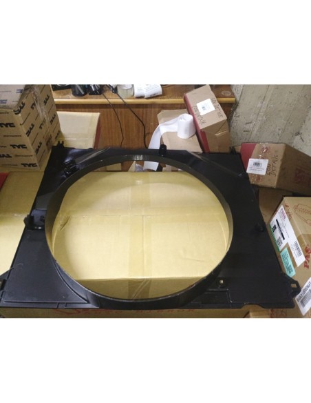 EMBUDO DE RADIADOR TOYOTA HILUX 2016 - 2020